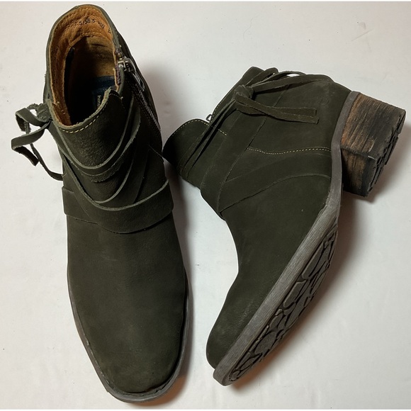 Born Mico Brown Suede Leather Ankle Boots Booties - Picture 2 of 13